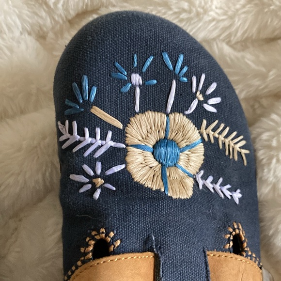 Blue floral embroidered Birkenstock clogs 38 - Picture 16 of 16